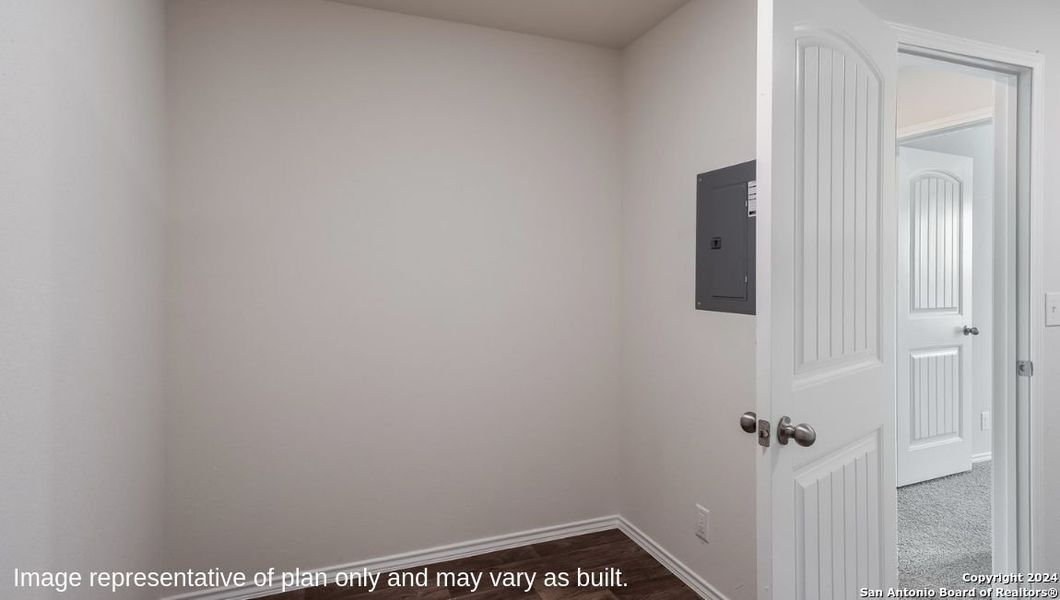 Spacious, unfurnished interior of a new home in Redbird Ranch, San Antonio (Image 28). Spacious, unfurnished interior of a new home in Redbird Ranch, San Antonio (Image 28).