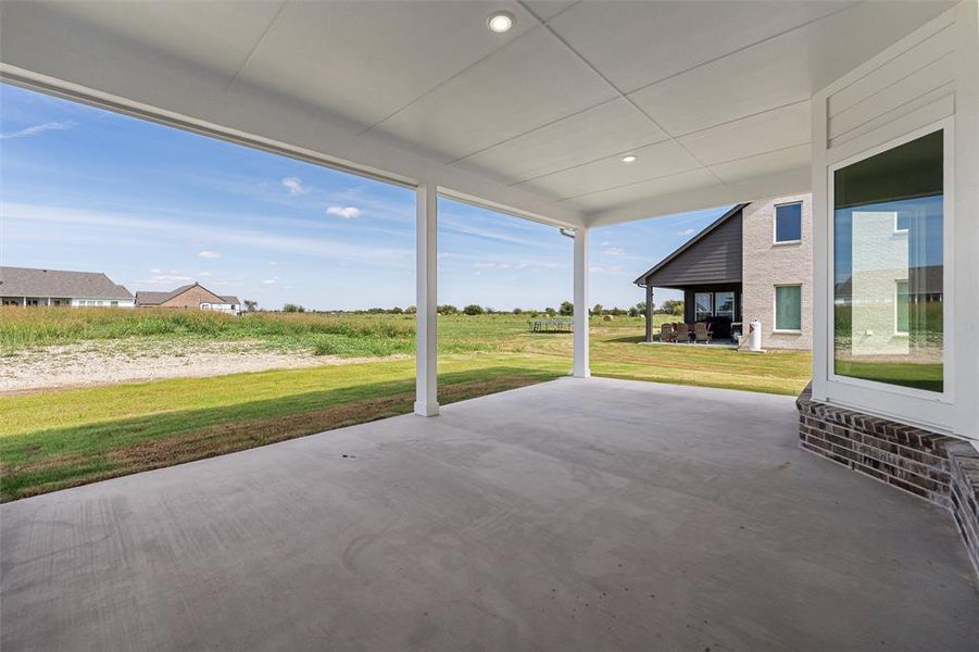 Exterior details and patio area of a home in Rocky Top, Krum (Image 1). Exterior details and patio area of a home in Rocky Top, Krum (Image 1).