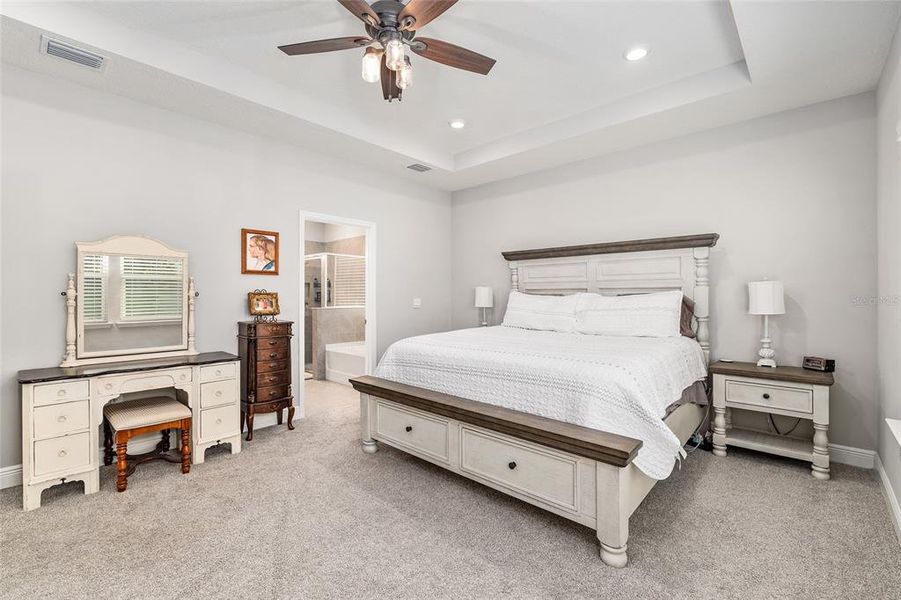 Furnished interior view inside a new home in Finley Woods, Gainesville (Image 55). Furnished interior view inside a new home in Finley Woods, Gainesville (Image 55).