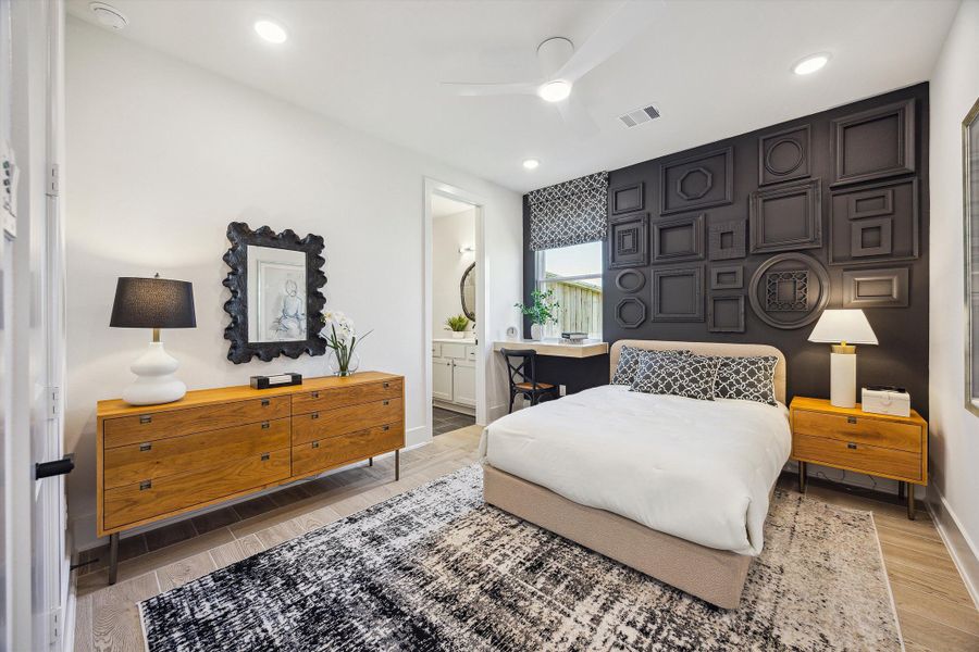 Furnished interior view inside a new home in The Woodlands Hills, Willis (Image 19). Furnished interior view inside a new home in The Woodlands Hills, Willis (Image 19).