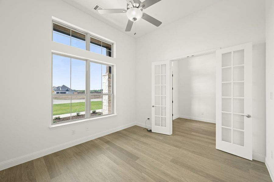 Spacious, unfurnished interior of a new home in Hampton Park Estates, Glenn Heights (Image 21). Spacious, unfurnished interior of a new home in Hampton Park Estates, Glenn Heights (Image 21).