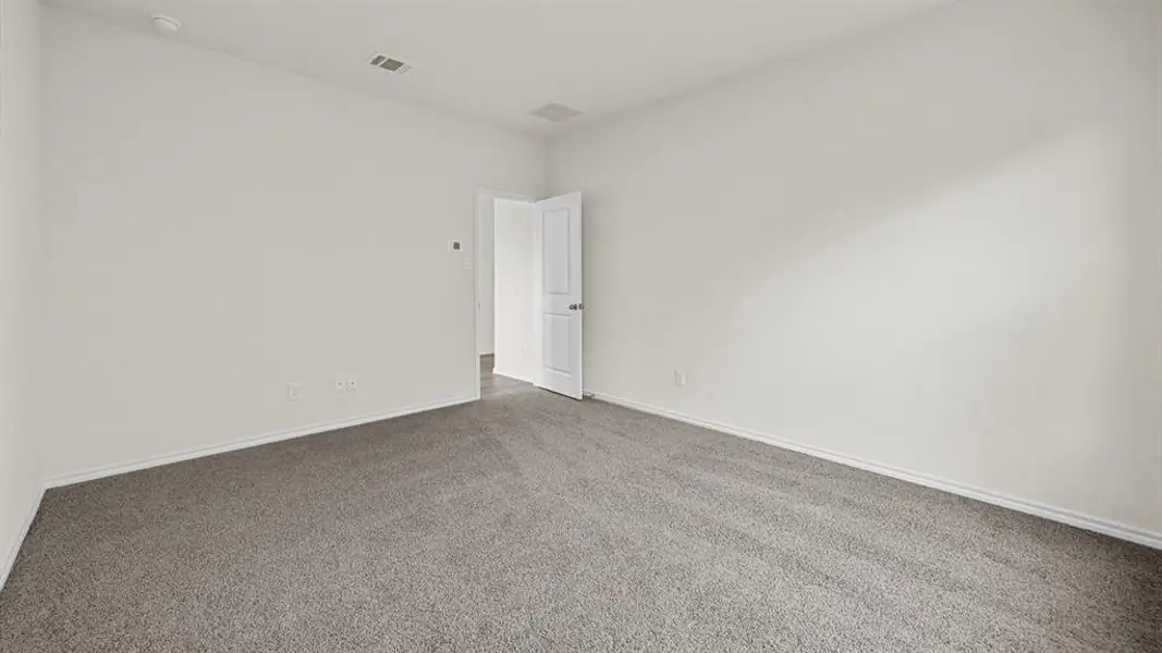Spacious, unfurnished interior of a new home in Creeks at Burnett Trail, Canton (Image 23). Spacious, unfurnished interior of a new home in Creeks at Burnett Trail, Canton (Image 23).