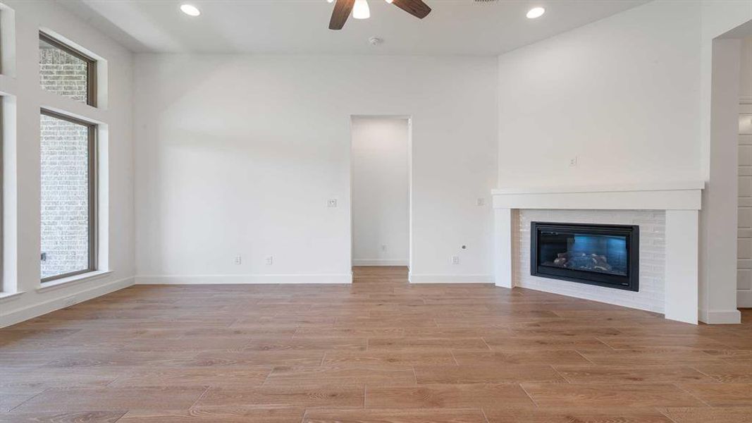 Spacious, unfurnished interior of a new home in Talon Hills 60'/70', Fort Worth (Image 16). Spacious, unfurnished interior of a new home in Talon Hills 60'/70', Fort Worth (Image 16).