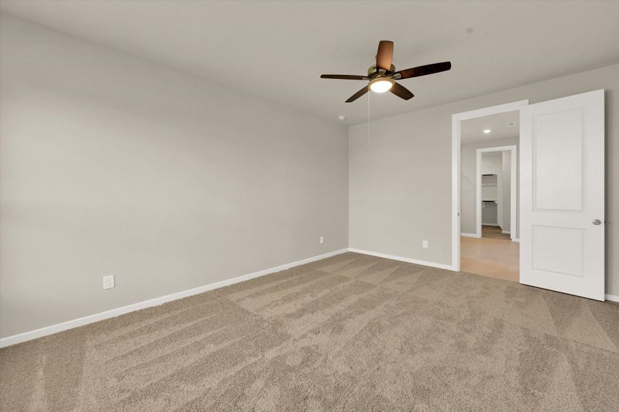 Spacious, unfurnished interior of a new home in Sunterra 50s, Katy (Image 31). Spacious, unfurnished interior of a new home in Sunterra 50s, Katy (Image 31).