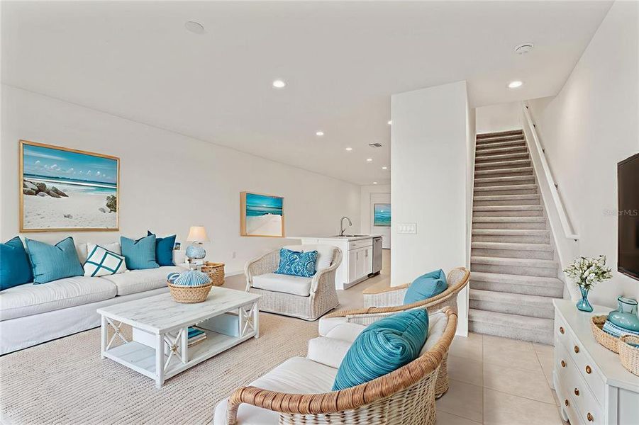 Furnished interior view inside a new home in , Bradenton (Image 11).