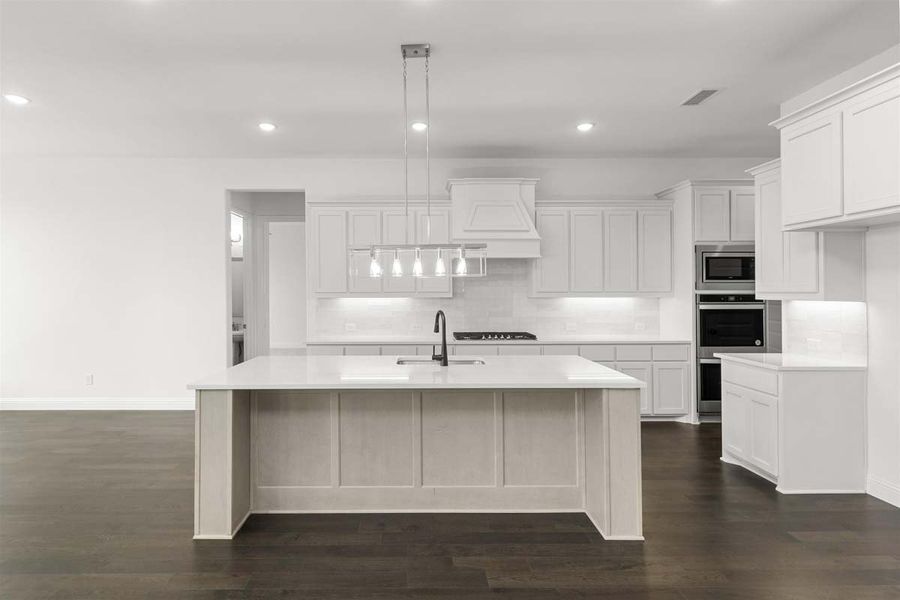 Furnished interior view inside a new home in Nelson Lake, Rockwall (Image 5). Furnished interior view inside a new home in Nelson Lake, Rockwall (Image 5).