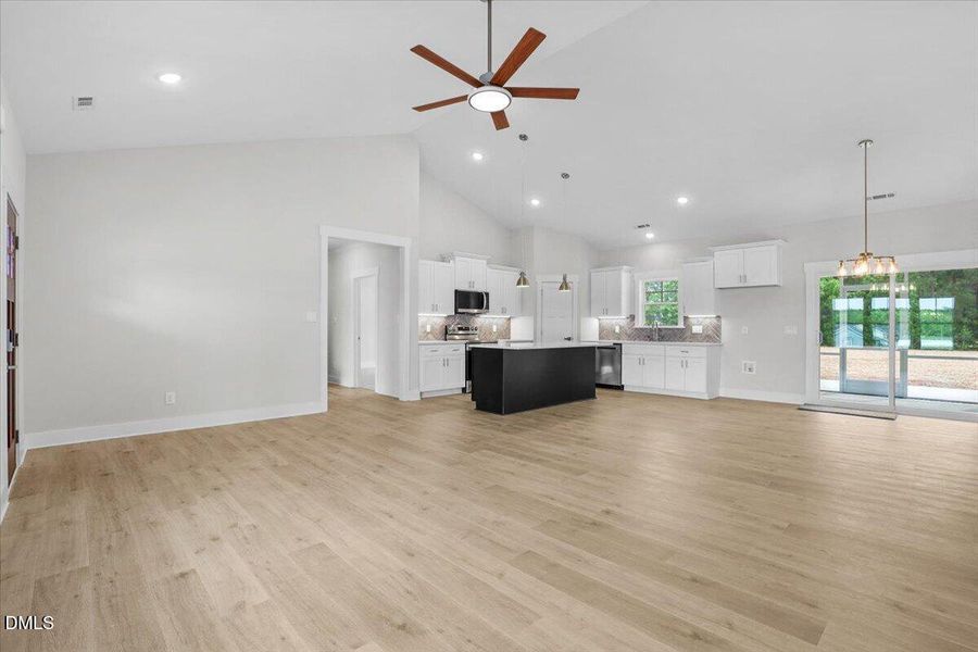 35-9219 N Beaver Crk Wy-35