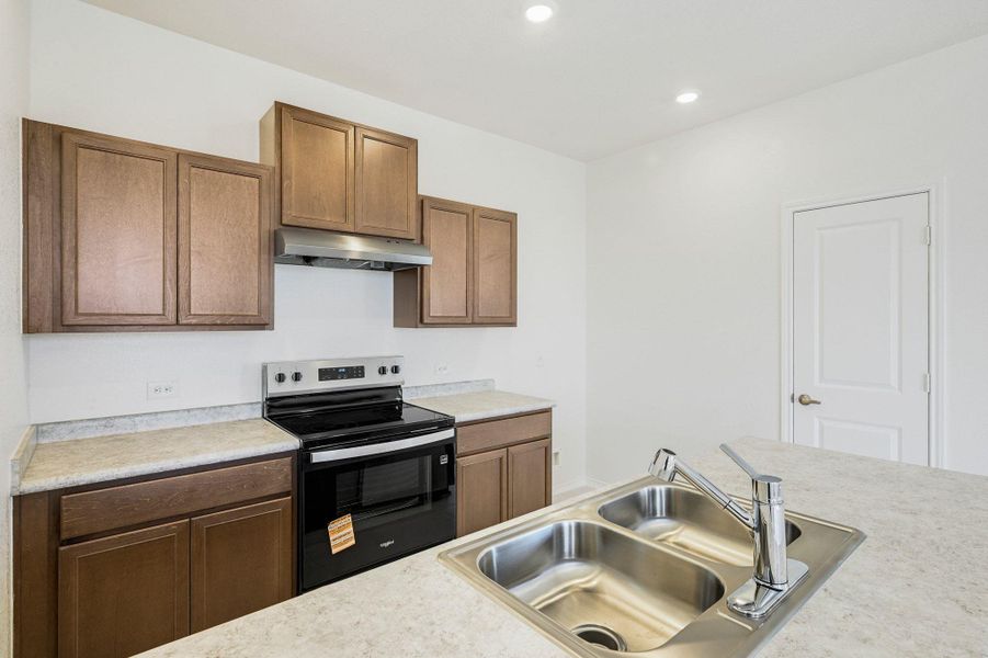 Furnished interior view inside a new home in Creekside at Estancia, Austin (Image 8).