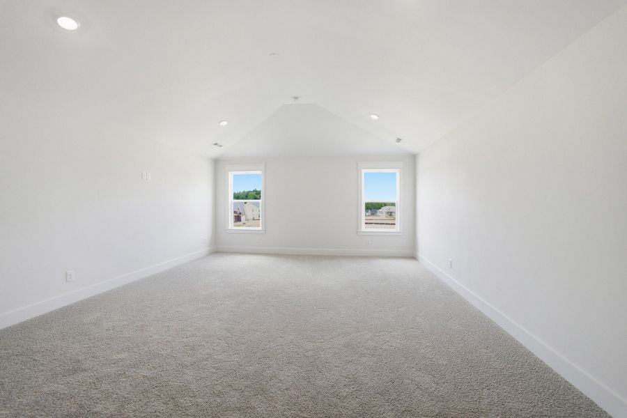 Spacious, unfurnished interior of a new home in Aden Woods, Fairview (Image 62).