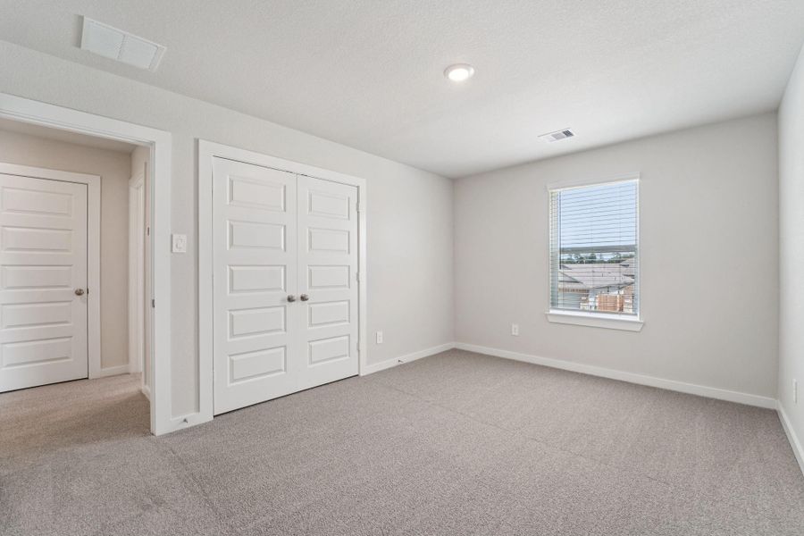 Spacious, unfurnished interior of a new home in Landing Meadows - Traditional Series, New Caney (Image 29). Spacious, unfurnished interior of a new home in Landing Meadows - Traditional Series, New Caney (Image 29).