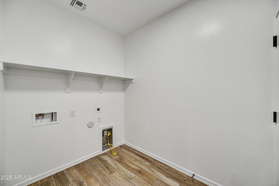 05-Laundry Room 05-Laundry Room