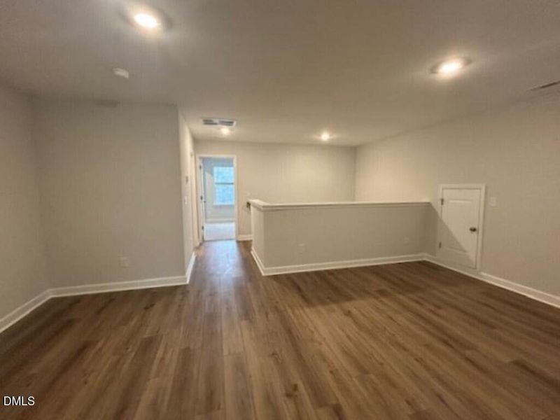 IMG_5050 (Medium) IMG_5050 (Medium)