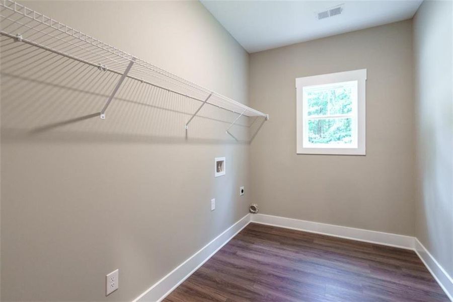 Spacious, unfurnished interior of a new home in , Covington (Image 25).