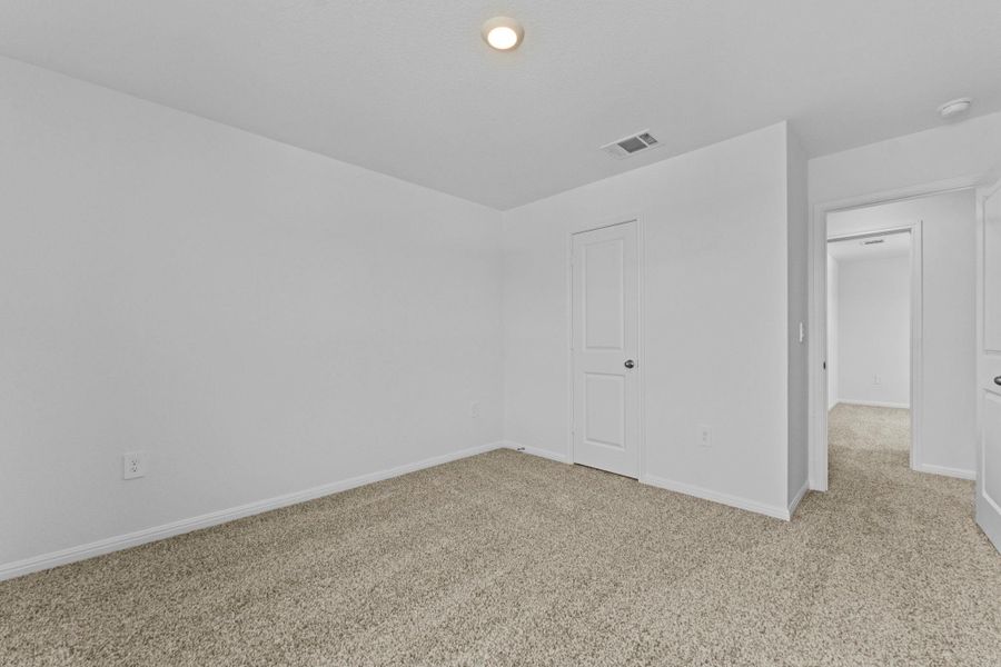 Spacious, unfurnished interior of a new home in Palomino, Manor (Image 38).