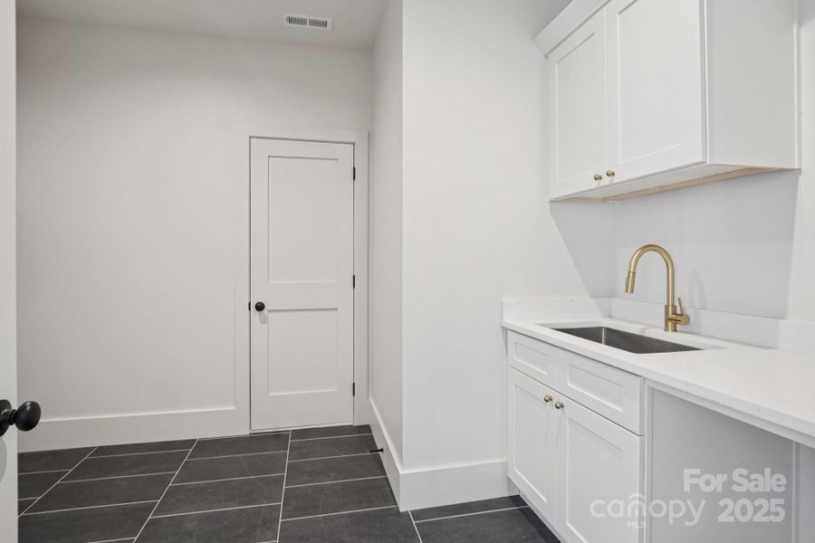 Image 46 of a home in .