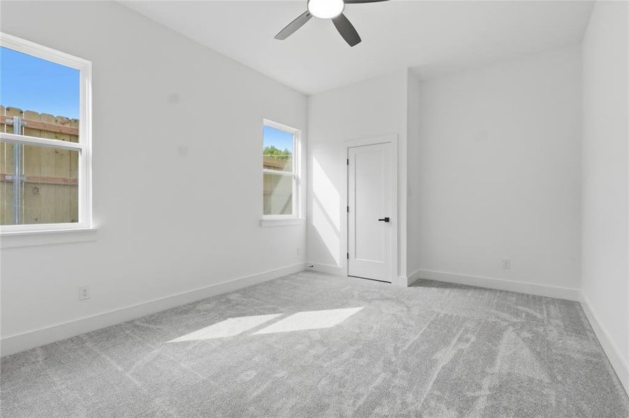 Spacious, unfurnished interior of a new home in , Dallas (Image 16).
