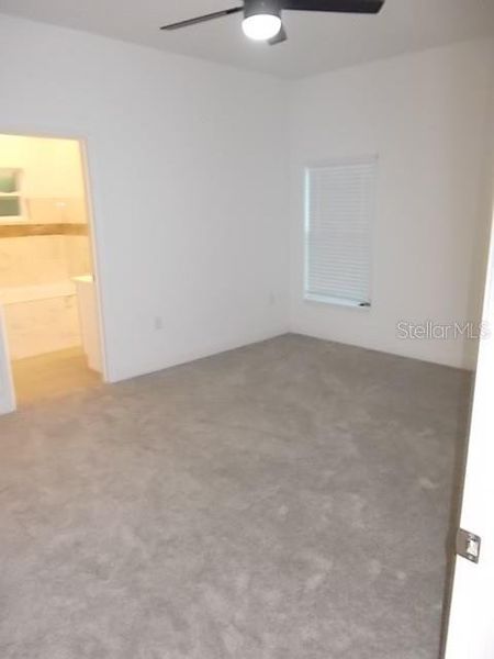 Spacious, unfurnished interior of a new home in , Daytona Beach (Image 23).