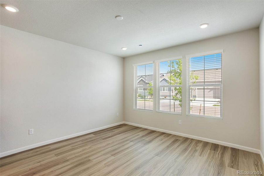 Spacious, unfurnished interior of a new home in , Berthoud (Image 33).