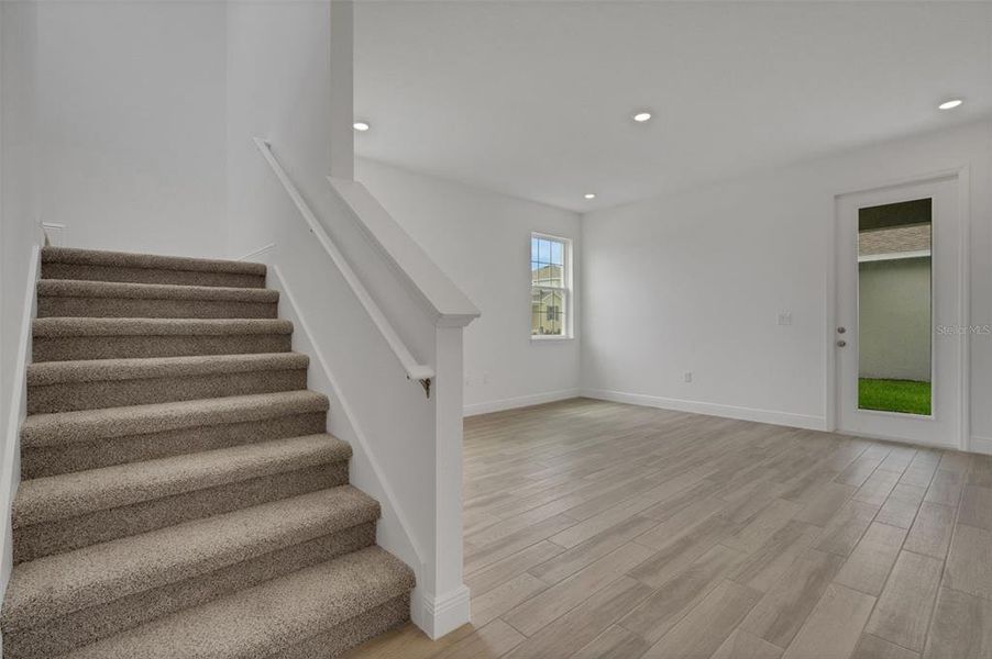 Spacious, unfurnished interior of a new home in Crossroads at Kelly Park, Apopka (Image 24).