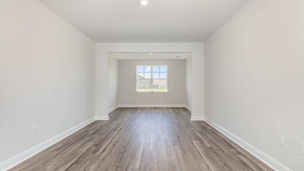 Spacious, unfurnished interior of a new home in The Ranch, Holly Hill (Image 14).