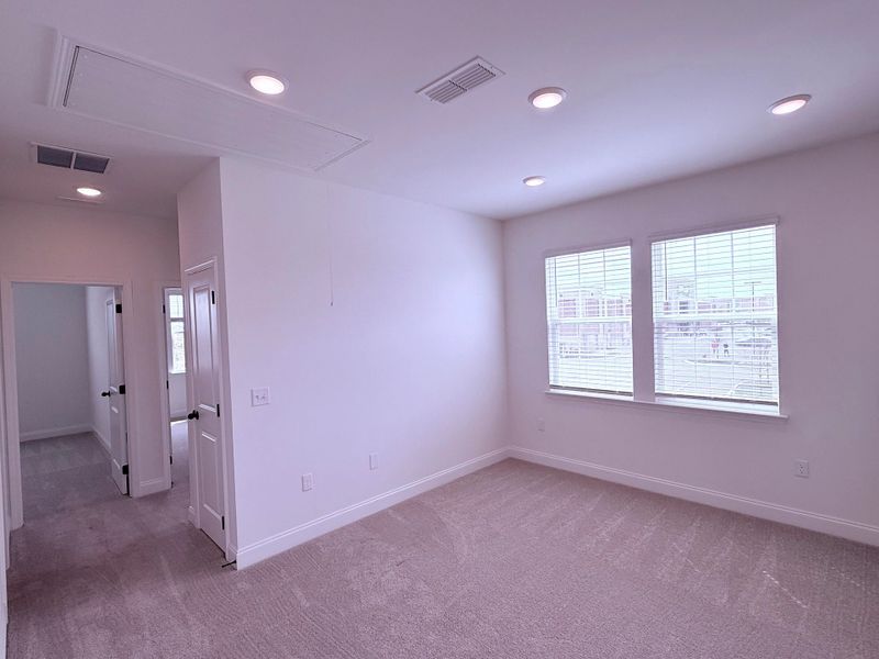 Spacious, unfurnished interior of a new home in Promenade at Clari Park, Murfreesboro (Image 17).