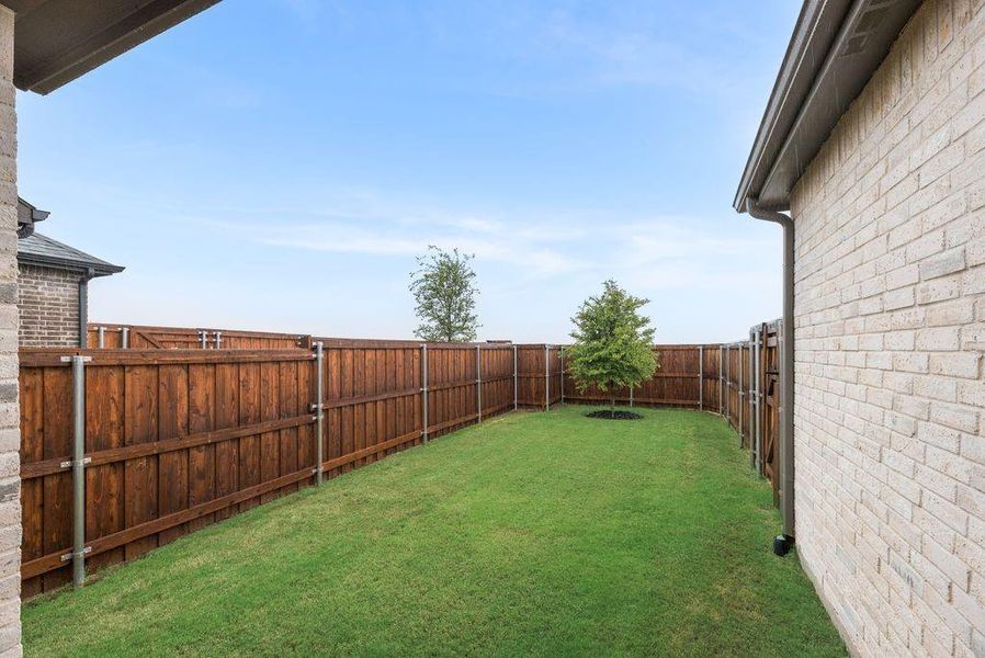 Exterior details and patio area of a home in , Celina (Image 4).