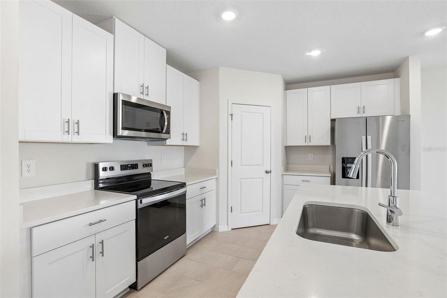 Furnished interior view inside a new home in Benton Hills - Classic Series, Brooksville (Image 12).
