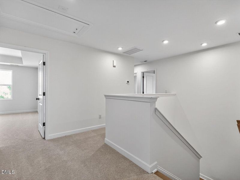 021-1280x960-upper-landing