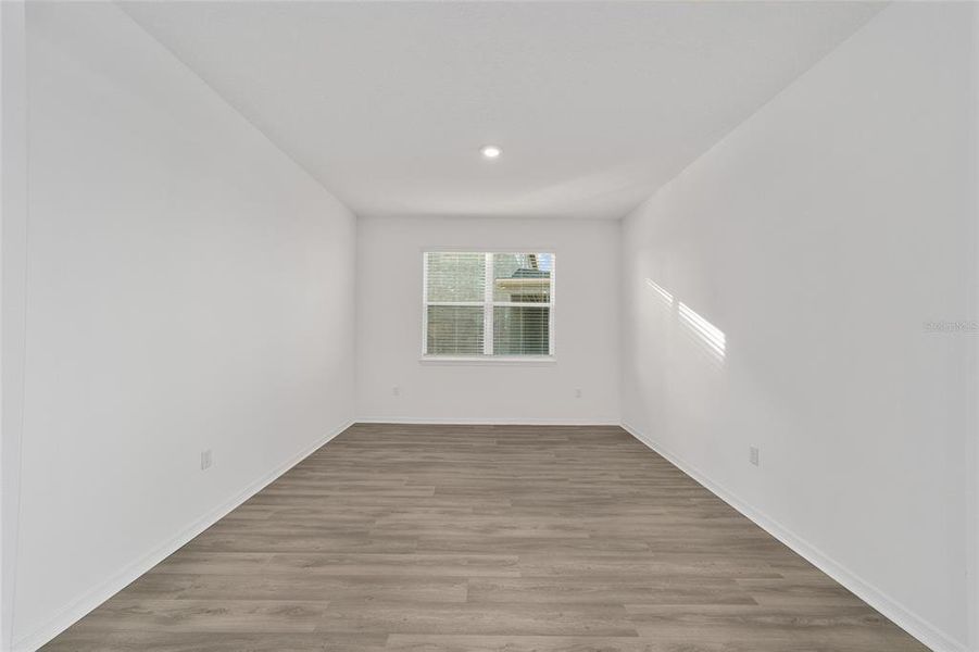 Spacious, unfurnished interior of a new home in Calesa Township, Ocala (Image 41).