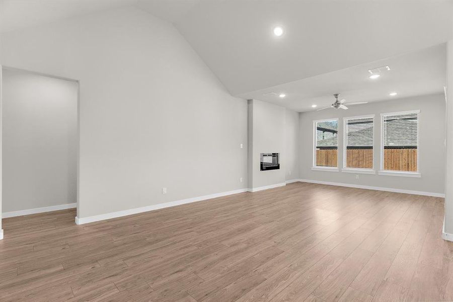 Spacious, unfurnished interior of a new home in Wolf Creek Farms, Melissa (Image 30).