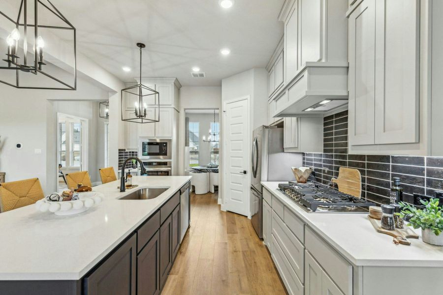 Representative furnished interior of a home built from the Reid by Kindred Homes in Oak Creek Ranch, Waxahachie (Image 14).