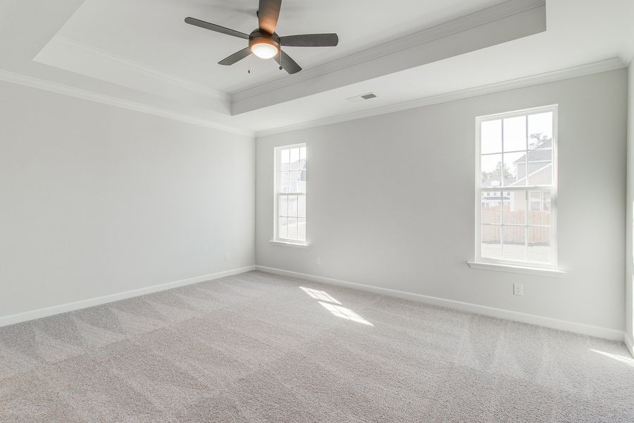 Spacious, unfurnished interior of a new home in Pebble Branch, Chapin (Image 28).