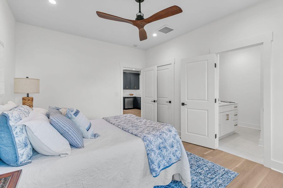 Furnished interior view inside a new home in , Hollywood (Image 28).