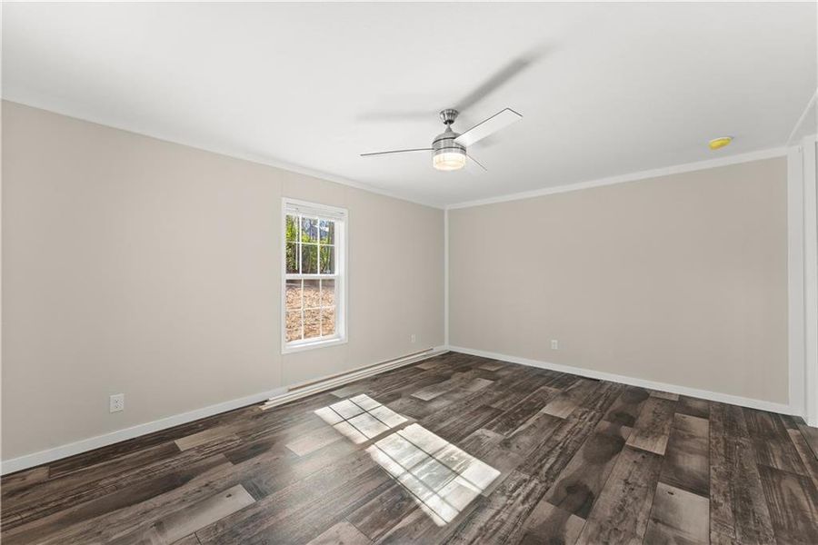 Spacious, unfurnished interior of a new home in , Gainesville (Image 24).