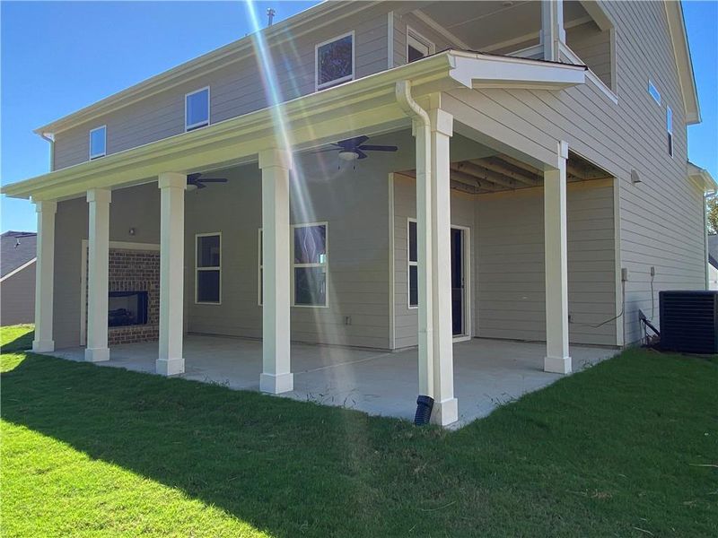 Exterior details and patio area of a home in , Dallas (Image 25).