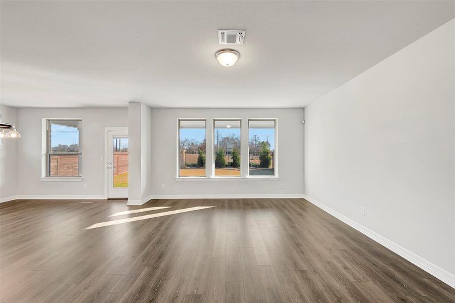 Spacious, unfurnished interior of a new home in Solterra - Garden Series, Mesquite (Image 16).