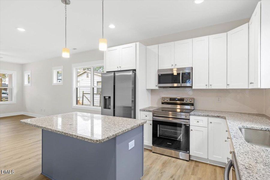 09-10393 S Spruce - Open Peek Media-9