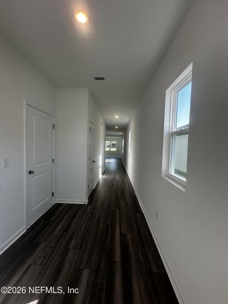 Spacious, unfurnished interior of a new home in , Palm Coast (Image 10).