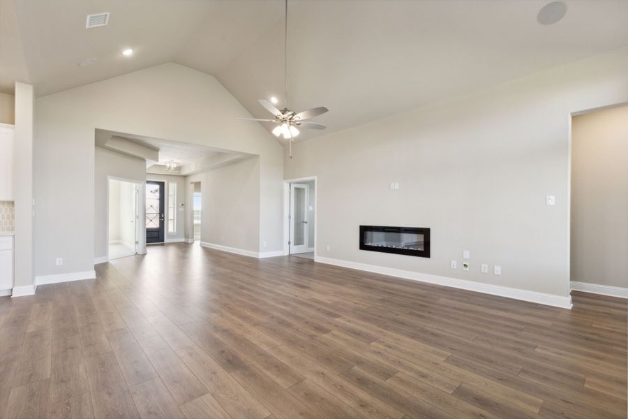 Spacious, unfurnished interior of a new home in Silo Mills, Joshua (Image 41).
