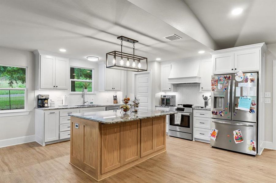 Furnished interior view inside a new home in , Lindale (Image 8).