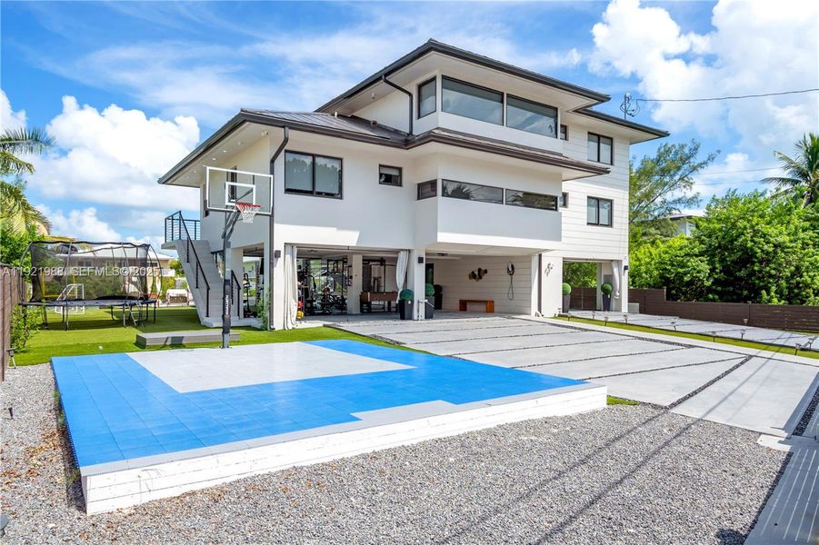 Image 77 of a home in . Image 77 of a home in .