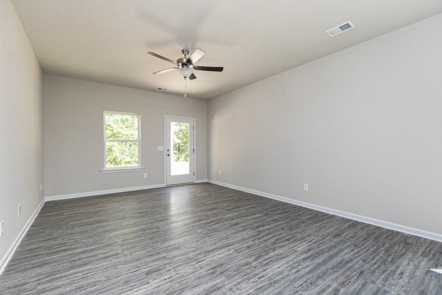 Spacious, unfurnished interior of a new home in Cantigny Park, Clarksville (Image 20). Spacious, unfurnished interior of a new home in Cantigny Park, Clarksville (Image 20).