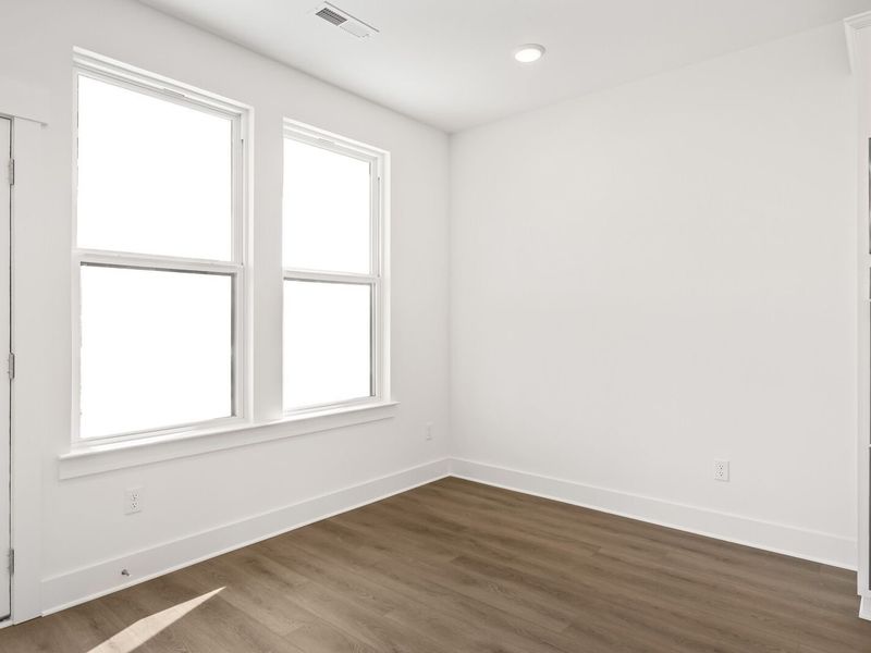 Spacious, unfurnished interior of a new home in Benders Cove, Mount Juliet (Image 36).