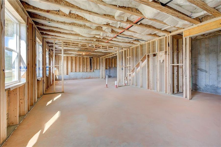 Spacious, unfurnished interior of a new home in Cooper Park, McDonough (Image 10).
