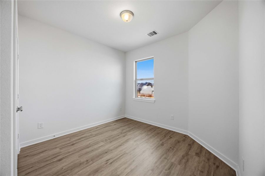 Spacious, unfurnished interior of a new home in La Segarra 40', Brookshire (Image 27). Spacious, unfurnished interior of a new home in La Segarra 40', Brookshire (Image 27).