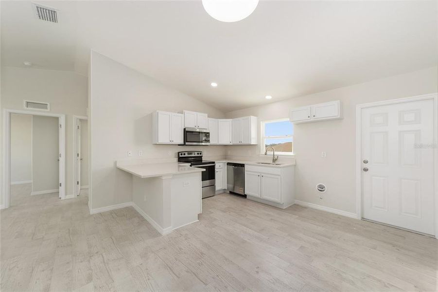 Furnished interior view inside a new home in , Belleview (Image 6).