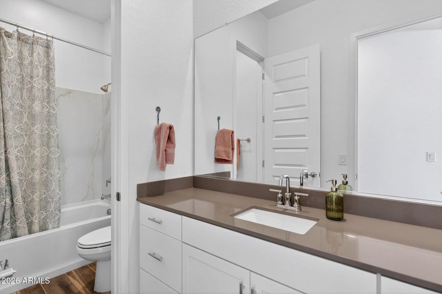 48-web-or-mls-036E Terrel St 48-web-or-mls-036E Terrel St