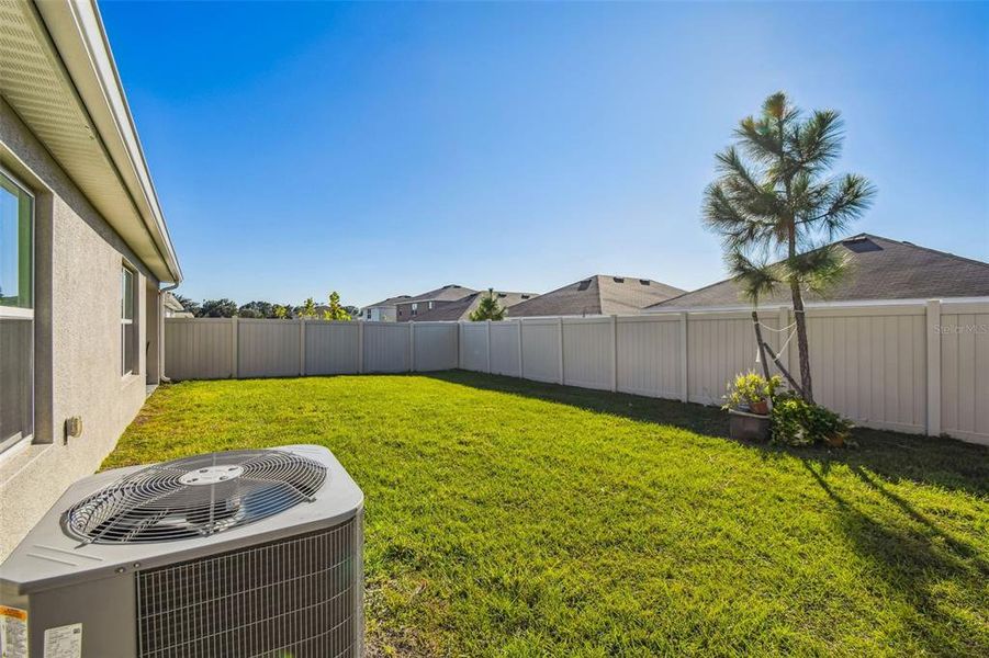 Exterior details and patio area of a home in River Park, Temple Terrace (Image 31).