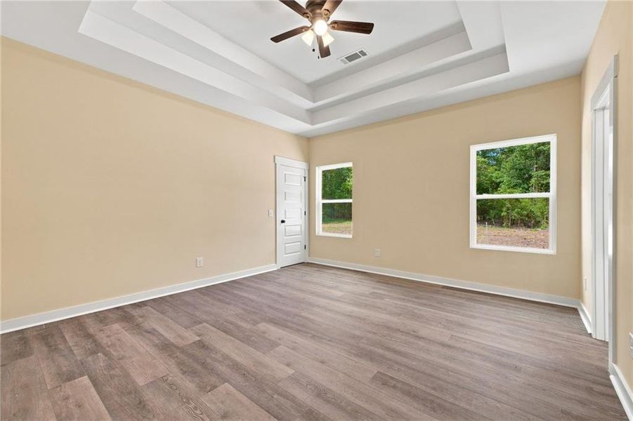 Spacious, unfurnished interior of a new home in , Rome (Image 33).