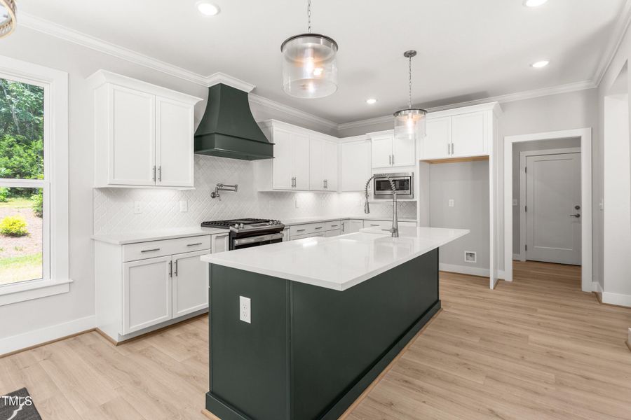 3402 St Barts Pl 2-Interiors-9